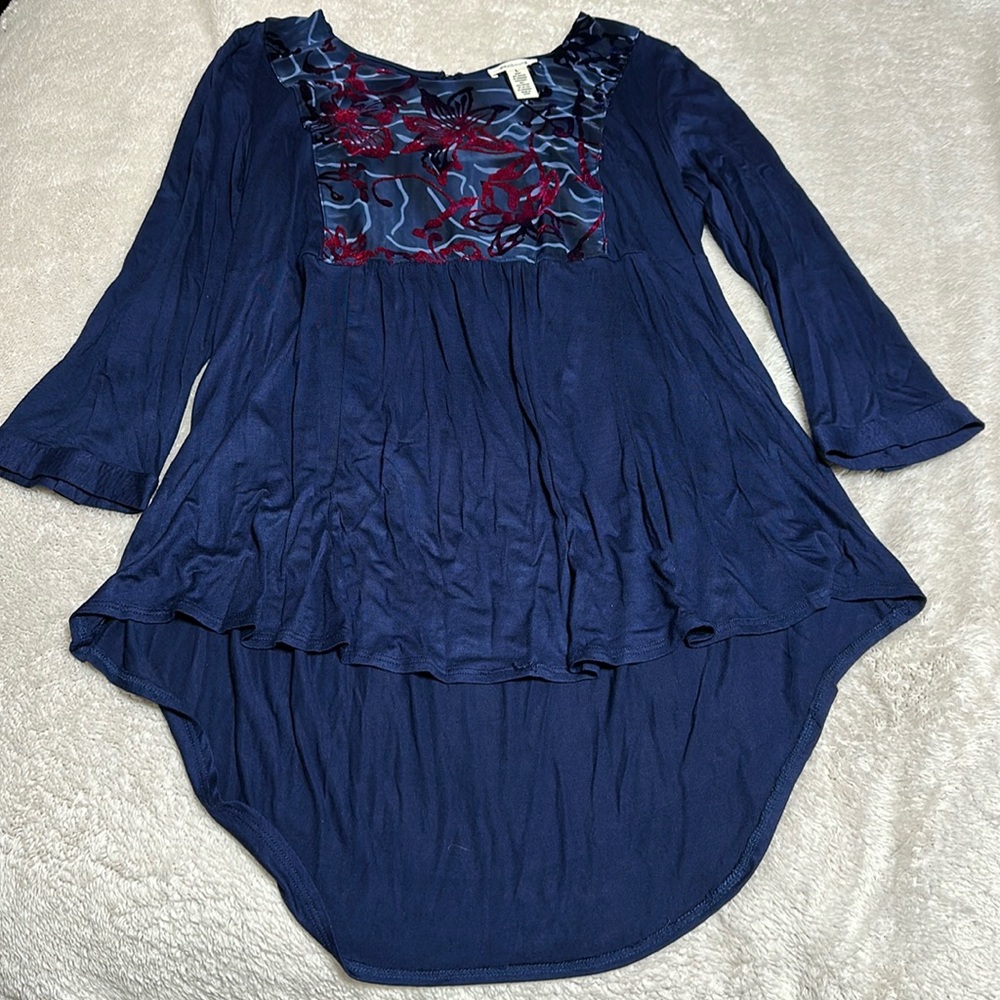 Westbound navy blue top size large